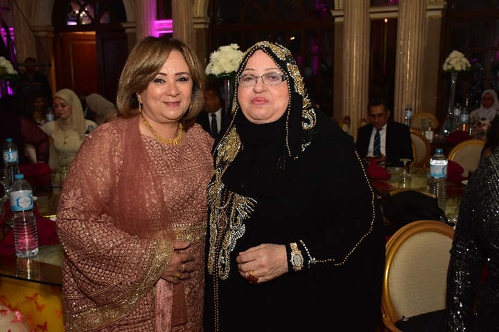 الليثي ومتقال وصافينار في زفاف نجلة اللواء محمد وهبه مساعد وزير الدخلية الأسبق الليثي ومتقال وصافينار في زفاف نجلة اللواء محمد وهبه مساعد وزير الدخلية الأسبق