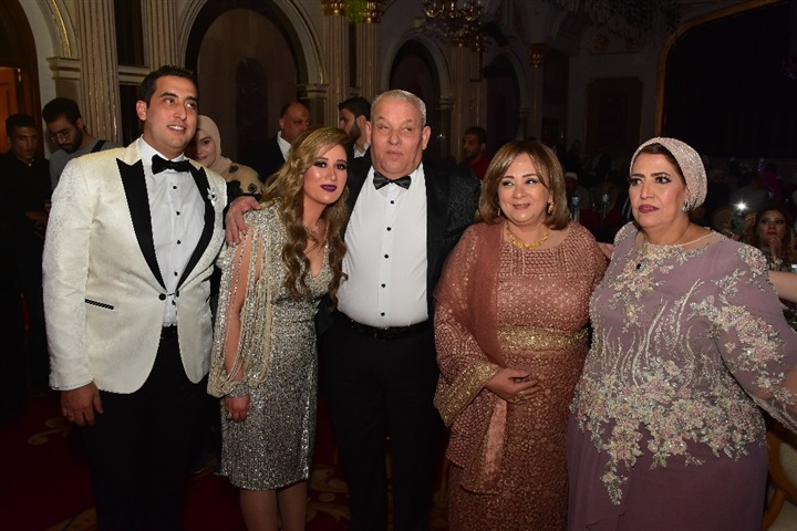 الليثي ومتقال وصافينار في زفاف نجلة اللواء محمد وهبه مساعد وزير الدخلية الأسبق الليثي ومتقال وصافينار في زفاف نجلة اللواء محمد وهبه مساعد وزير الدخلية الأسبق