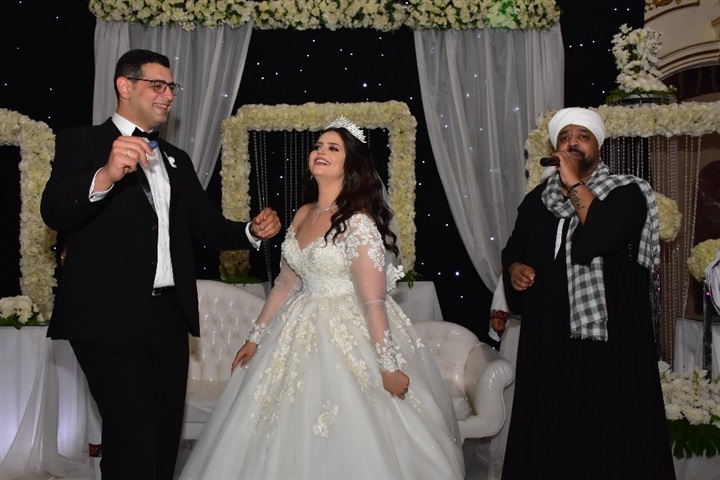 الليثي ومتقال وصافينار في زفاف نجلة اللواء محمد وهبه مساعد وزير الدخلية الأسبق الليثي ومتقال وصافينار في زفاف نجلة اللواء محمد وهبه مساعد وزير الدخلية الأسبق