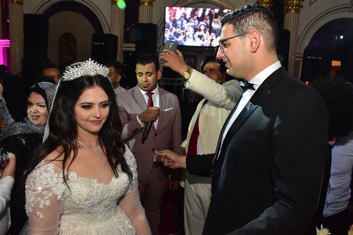 الليثي ومتقال وصافينار في زفاف نجلة اللواء محمد وهبه مساعد وزير الدخلية الأسبق الليثي ومتقال وصافينار في زفاف نجلة اللواء محمد وهبه مساعد وزير الدخلية الأسبق