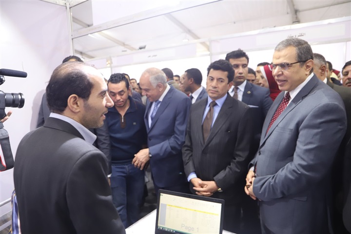 بدعم الغرفة التجارية افتتاح ملتقى التوظيف بمحافظة الجيزة