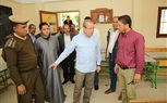 محافظ كفر الشيخ يطمئن علي جاهزية مقرات اللجان الانتخابية بالمدارس 