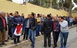  زحام أمام مقر سفارة مصر بالجزائر للتصويت فى الاستفتاء على الدستور  
