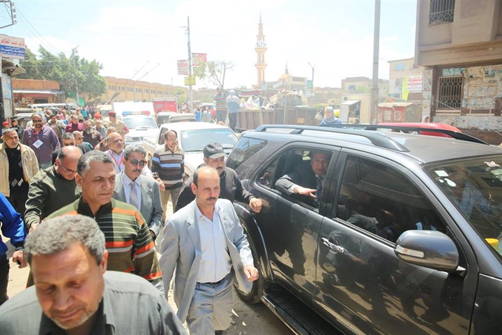 محافظ كفر الشيخ يشهد مسيرة لأهالي بيلا بالخيول والمزمار البلدي لحشد المواطنين في الاستفتاء "صور"