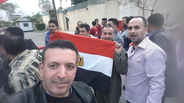 المصريون بلبنان يواصلون التصويت على تعديلات الدستور