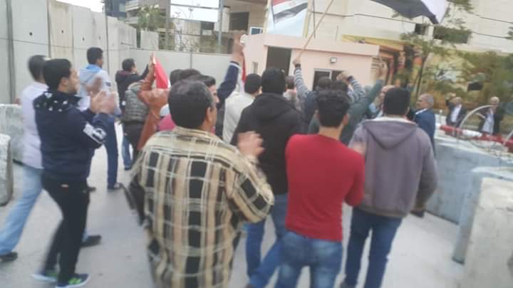 المصريون بلبنان يواصلون التصويت على تعديلات الدستور
