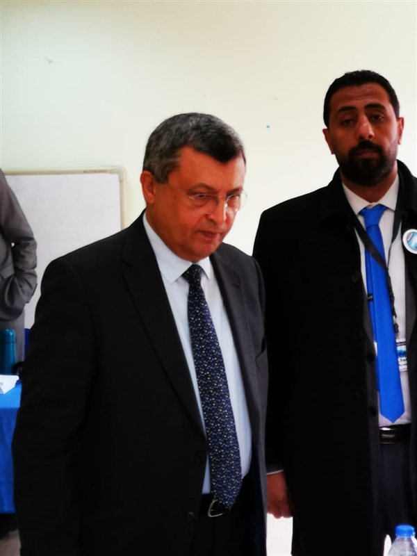 وزير البترول الأسبق يدلى بصوته فى الاستفتاء على التعديلات الدستورية وزير البترول الأسبق يدلى بصوته فى الاستفتاء على التعديلات الدستورية
