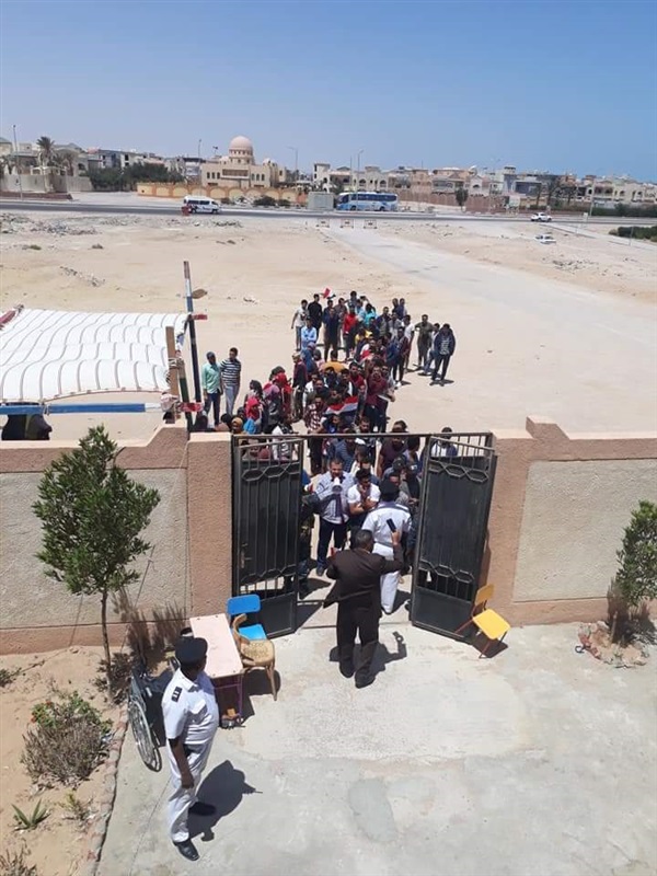 إقبال من جامعة المنوفية علي اللجان الانتخابية بالأحياء بمدينة الغردقة