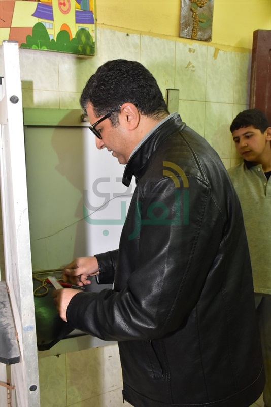 المؤلف أيمن سلامة يدلى بصوته في التعديلات الدستورية بالهرم 