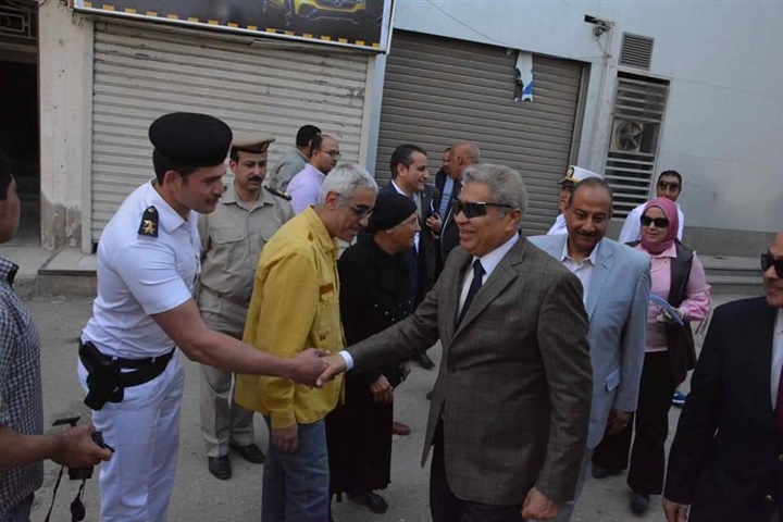 محافظ المنيا: فتح جميع لجان الاستفتاء على الدستور وانتظام التصويت 