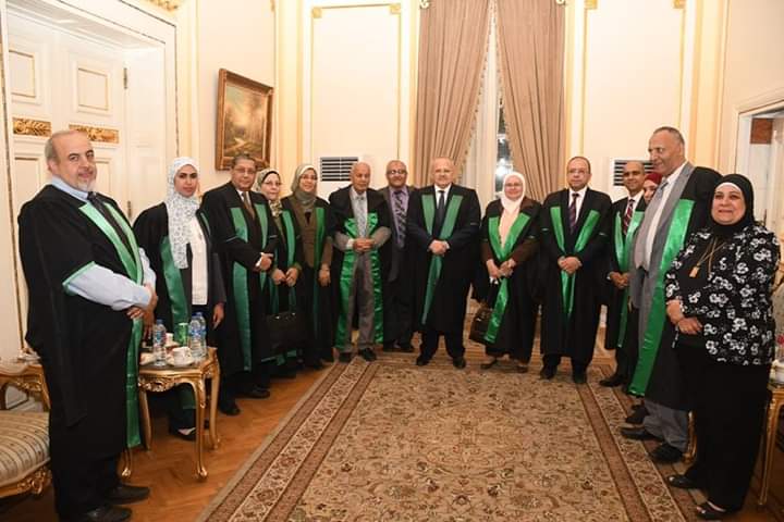 بالصور.. رئيس جامعة القاهرة يحتفل بكلية الحاسبات والمعلومات بتخريج الدفعة الـ 19