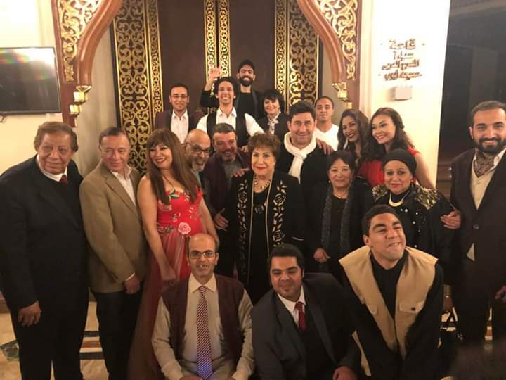 بالصور.. سيدة المسرح العربى تشهد عرض "يعيش أهل بلدي" بالمسرح القومى بالصور.. سيدة المسرح العربى تشهد عرض "يعيش أهل بلدي" بالمسرح القومى