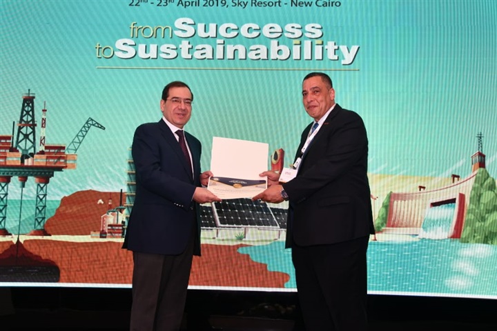 بالصور.. الملا يفتتح مؤتمر ومعرض "EPEEC 2019" بالصور.. الملا يفتتح مؤتمر ومعرض "EPEEC 2019"