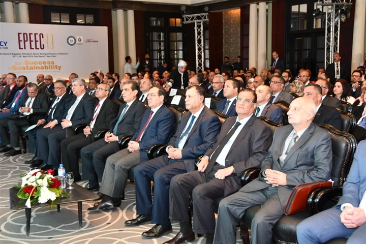 بالصور.. الملا يفتتح مؤتمر ومعرض "EPEEC 2019" بالصور.. الملا يفتتح مؤتمر ومعرض "EPEEC 2019"