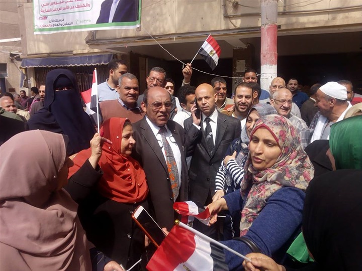 العاملون بمديرية الشئون الصحية بالشرقية يحتفلون  بأداء الواجب الوطني