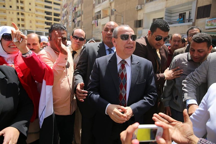 بالصور.. محافظ كفر الشيخ يتفقد لجنة مدرسة عبدالله النحاس الابتدائية وسط اقبال كثيف من المواطنين