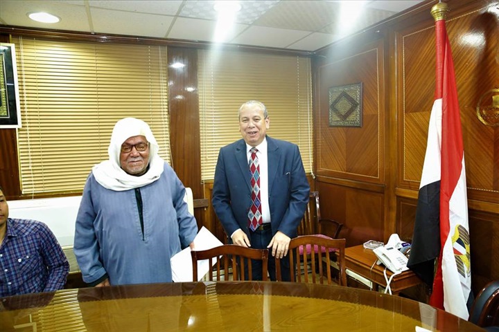 شاهد.. إبرام 7 عقود تقنين واضعي اليد علي أراضي أملاك الدولة بكفر الشيخ