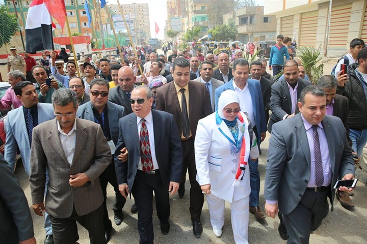 بالصور.. المزارعون وكبار السن بكفر الشيخ ضربوا المثل في الانتماء للوطن