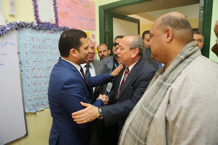 بالصور.. محافظ كفر الشيخ: أنزل شارك دي بلدك