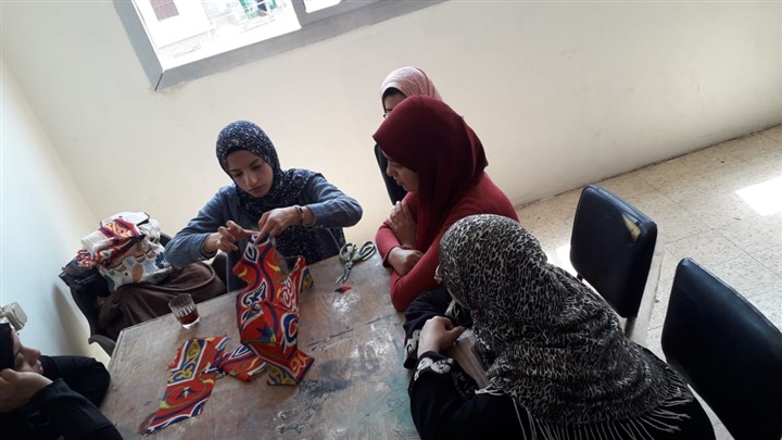 الملتقي الحرفي وورشة إنتاجية لعضوات أندية الفتاة والمرأه بالقليوبية 
