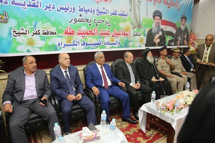 بالصور.. محافظ كفر الشيخ ومدير الأمن يشهدان الاحتفال بعيد القيامة بكنيسة القديسة دميانة