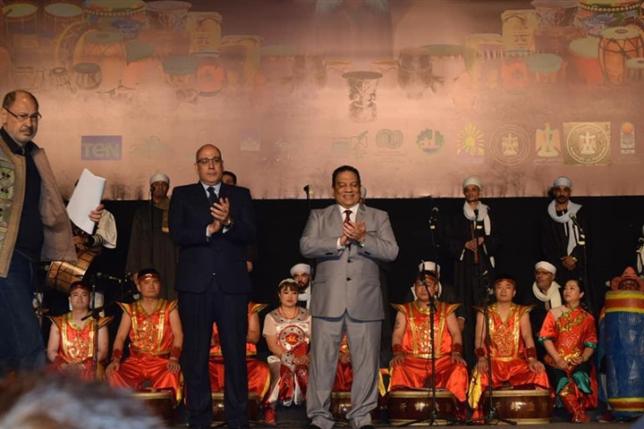 مهرجان الطبول الدولي يكرم المخرج د. عادل عبده مهرجان الطبول الدولي يكرم المخرج د. عادل عبده