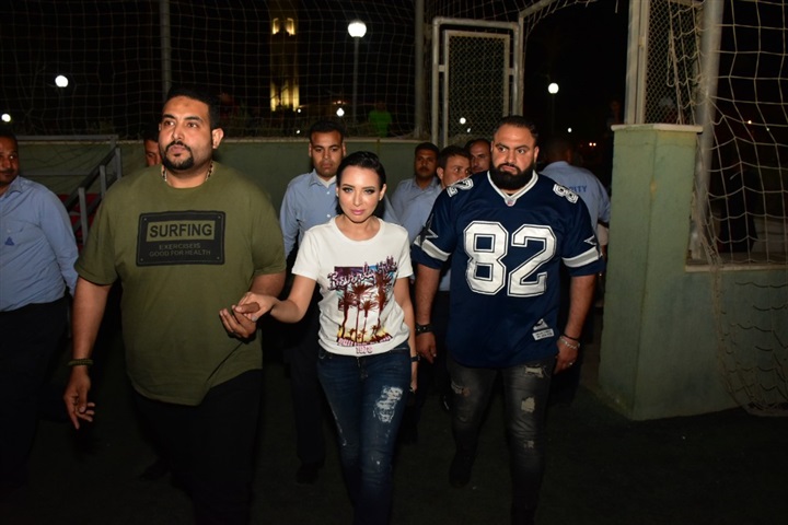بالصور.. ساندي تتألق في أولى فقرات حفل شم النسيم بنادي مدينتي بالصور.. ساندي تتألق في أولى فقرات حفل شم النسيم بنادي مدينتي