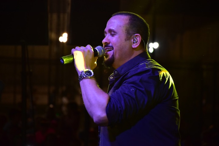 بالصور.. هشام عباس يتألق بحفل ربيع جماهيري في أكتوبر بالصور.. هشام عباس يتألق بحفل ربيع جماهيري في أكتوبر
