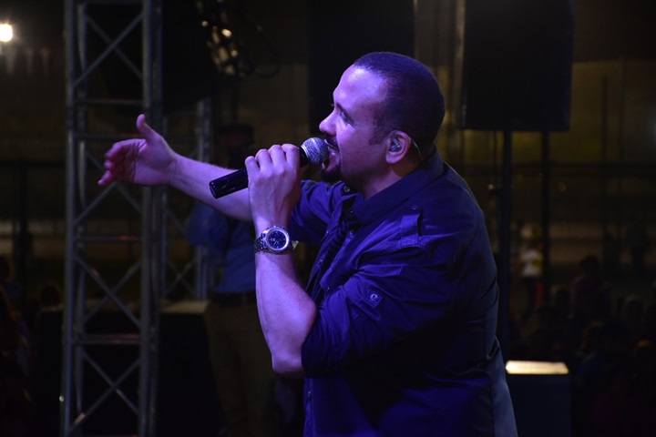 بالصور.. هشام عباس يتألق بحفل ربيع جماهيري في أكتوبر بالصور.. هشام عباس يتألق بحفل ربيع جماهيري في أكتوبر