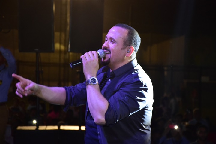 بالصور.. هشام عباس يتألق بحفل ربيع جماهيري في أكتوبر بالصور.. هشام عباس يتألق بحفل ربيع جماهيري في أكتوبر