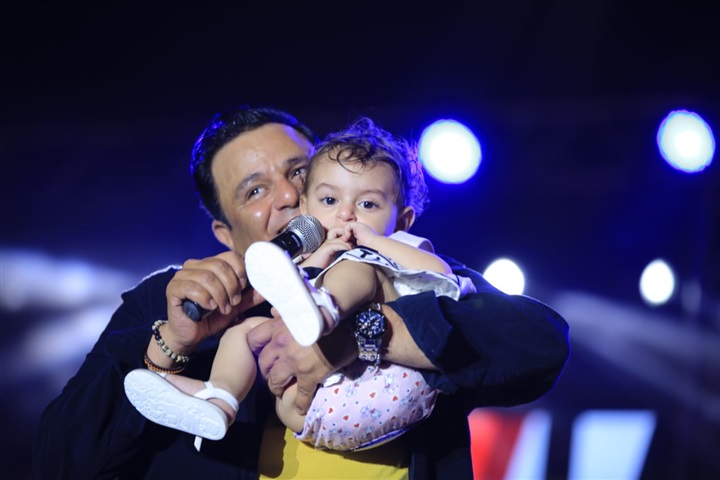 محمد فؤاد يتألق في حفل شم النسيم بالقاهرة الجديدة محمد فؤاد يتألق في حفل شم النسيم بالقاهرة الجديدة