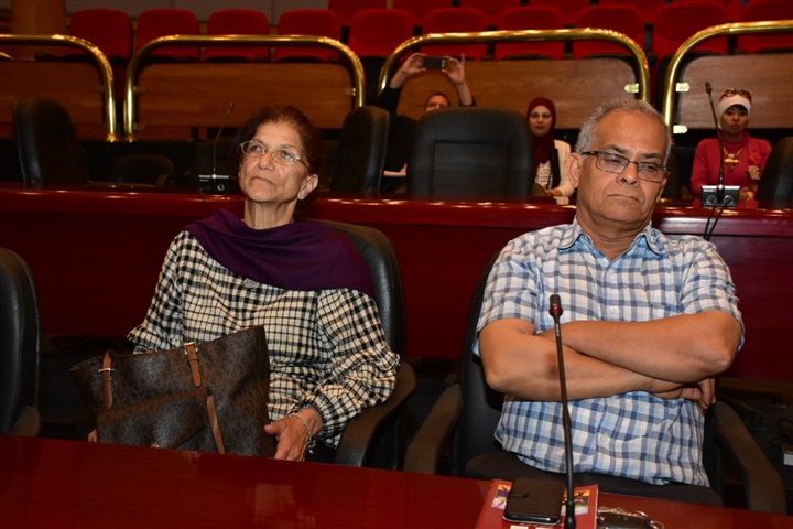 بالصور.. بدء افتتاح الجلسة الأولي من مؤتمر "الفن الإفريقي أيقونة الإبداع الإنساني" بأكاديمية الفنون بالصور.. بدء افتتاح الجلسة الأولي من مؤتمر "الفن الإفريقي أيقونة الإبداع الإنساني" بأكاديمية الفنون