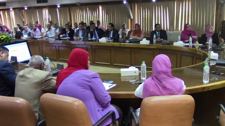 دورات قادة المستقبل فى المحافظات والحاصلين على ماجستير إدارة الأعمال وخريجى البرنامج الرئاسى 