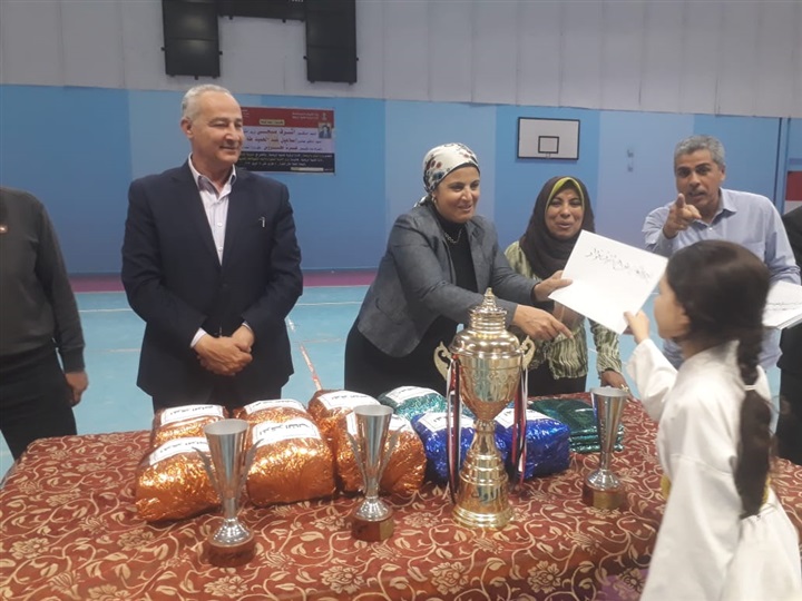 بالصور.. وكيل رياضة كفر الشيخ يشهد ختام دورة الأحياء الشعبية لكرة القدم 