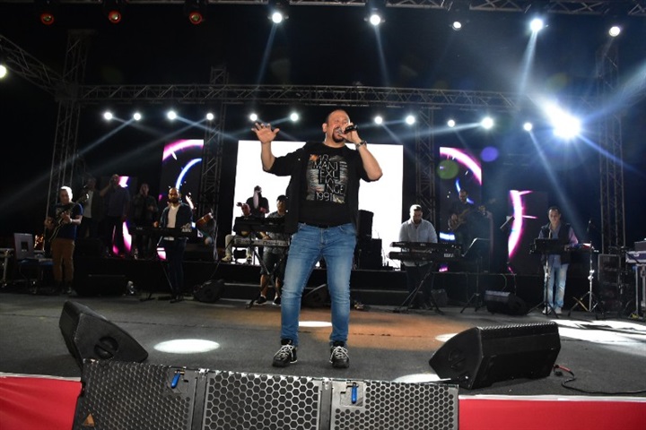 بالصور .. هشام عباس يتالق بحفل ربيع جماهيري بورتو سعيد بالصور .. هشام عباس يتالق بحفل ربيع جماهيري بورتو سعيد 