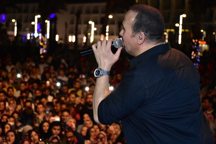 بالصور .. هشام عباس يتالق بحفل ربيع جماهيري بورتو سعيد بالصور .. هشام عباس يتالق بحفل ربيع جماهيري بورتو سعيد 