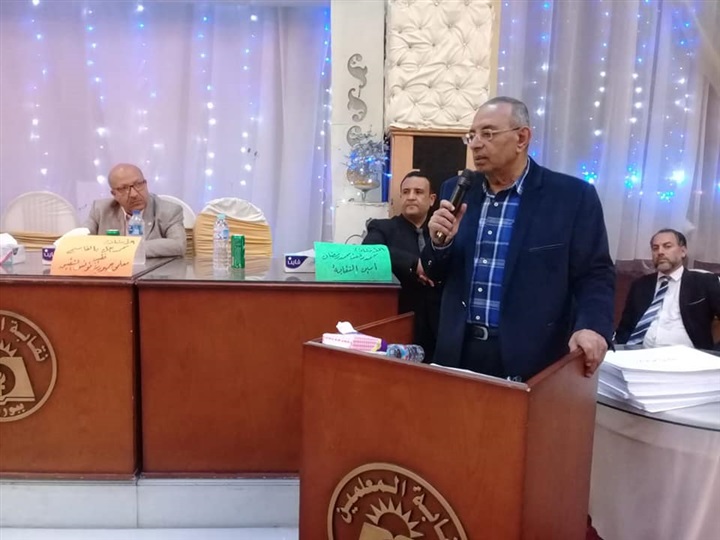نقيب المعلمين التونسي يكرم معلمي بورسعيد ويقوم بعمل جولة حرة بالمحافظة