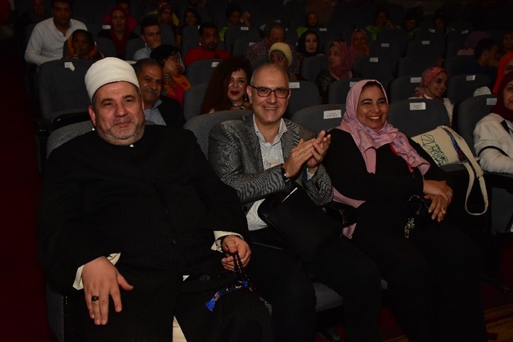 بالصور.. عروض أزياء وتكريمات ومعارض بختام اليوم الأول لمؤتمر "الفن الافريقي أيقونة الابداع الإنساني" بالصور.. عروض أزياء وتكريمات ومعارض بختام اليوم الأول لمؤتمر "الفن الافريقي أيقونة الابداع الإنساني"