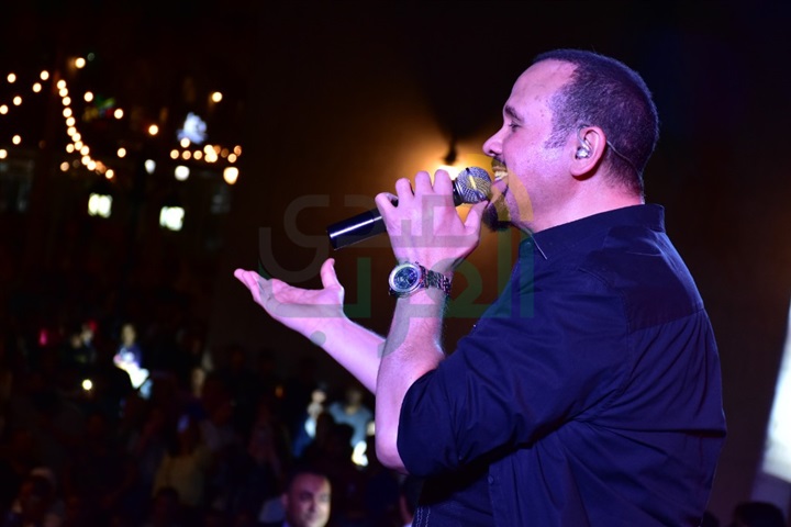 بالصور .. هشام عباس يتألق بحفل جماهيري في ختام حفلات الربيع الرحاب بالصور .. هشام عباس يتألق بحفل جماهيري في ختام حفلات الربيع الرحاب