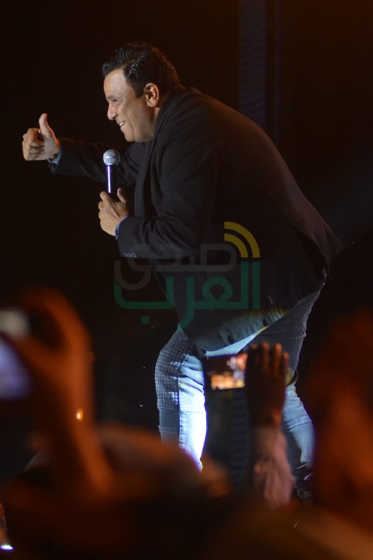بالصور.. محمد فؤاد يشعل ختام "الربيع" بحفل جماهيري ضخم في بتروسبورت بالصور.. محمد فؤاد يشعل ختام "الربيع" بحفل جماهيري ضخم في بتروسبورت