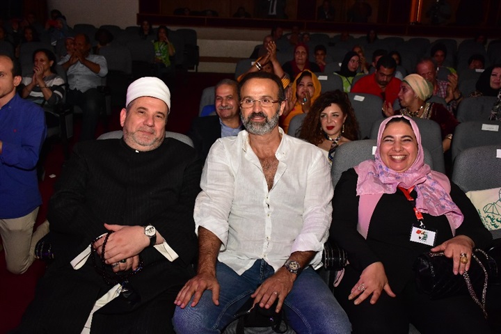 بالصور.. عروض أزياء وتكريمات ومعارض بختام اليوم الأول لمؤتمر "الفن الافريقي أيقونة الابداع الإنساني" بالصور.. عروض أزياء وتكريمات ومعارض بختام اليوم الأول لمؤتمر "الفن الافريقي أيقونة الابداع الإنساني"