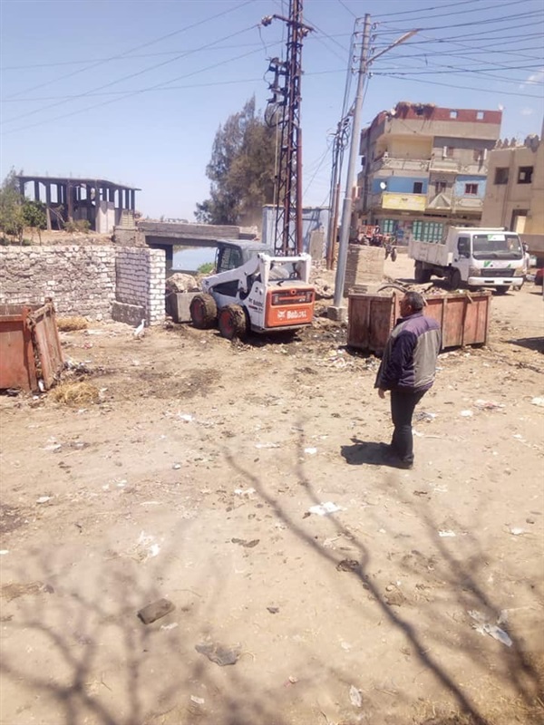 بالصور.. رفع 70 طن قمامة في حملة نظافة موسعة بالحامول 