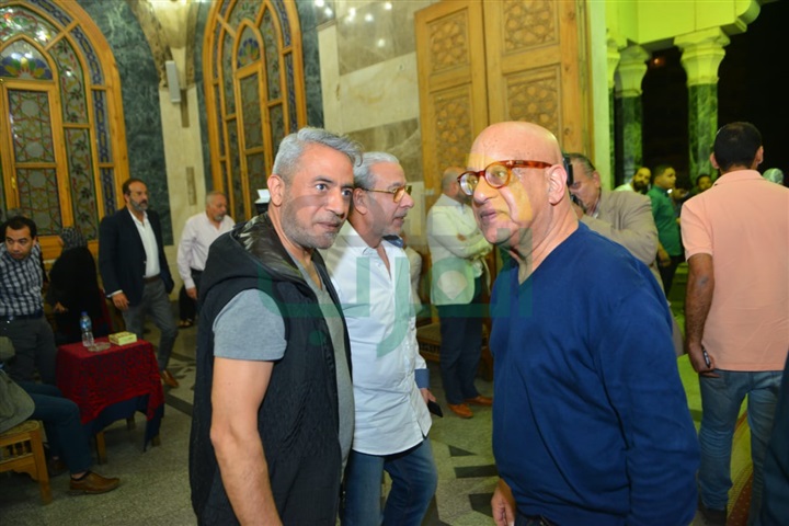 بالصور.. أشرف زكى ويسرا اللوزي ونجوم الفن في عزاء محسنة توفيق بالصور.. أشرف زكى ويسرا اللوزي ونجوم الفن في عزاء محسنة توفيق
