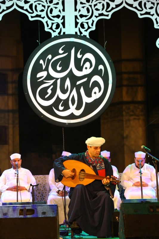 الليلة الكبيرة تحشد المواطنيين وورش الأطفال تخطف الأضواء والتهامي ينشد في حب الرسول الليلة الكبيرة تحشد المواطنيين وورش الأطفال تخطف الأضواء والتهامي ينشد في حب الرسول