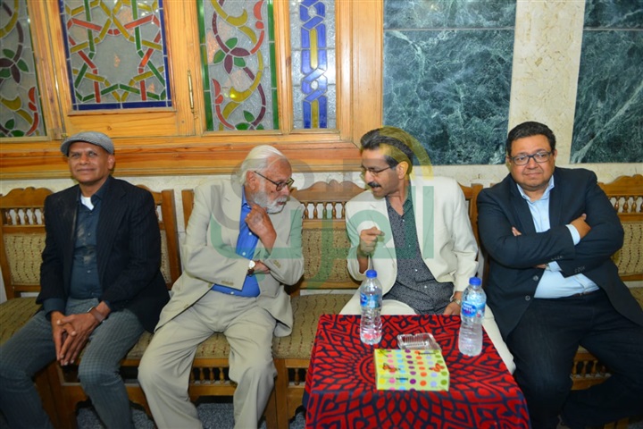 بالصور.. أشرف زكى ويسرا اللوزي ونجوم الفن في عزاء محسنة توفيق بالصور.. أشرف زكى ويسرا اللوزي ونجوم الفن في عزاء محسنة توفيق