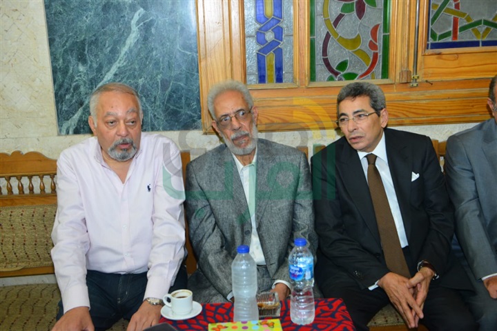 بالصور.. أشرف زكى ويسرا اللوزي ونجوم الفن في عزاء محسنة توفيق بالصور.. أشرف زكى ويسرا اللوزي ونجوم الفن في عزاء محسنة توفيق