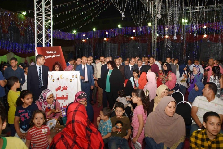 بالصور.. الكتاب علي المائدة الثقافية في رمضان بالصور.. الكتاب علي المائدة الثقافية في رمضان