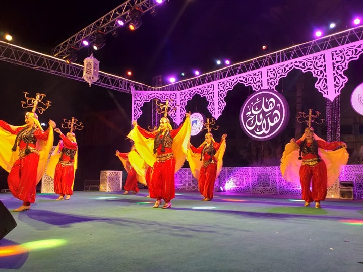 بالصور.. "هل هلالك" يجذب جمهور الشاشة الفضية.. و"القومية للفنون" تحيى ليلته الثالثة بالصور.. "هل هلالك" يجذب جمهور الشاشة الفضية.. و"القومية للفنون" تحيى ليلته الثالثة