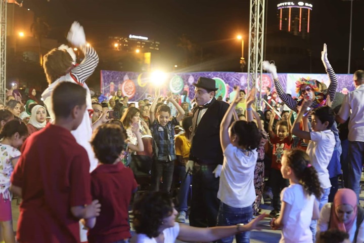 بالصور.. "هل هلالك" يجذب جمهور الشاشة الفضية.. و"القومية للفنون" تحيى ليلته الثالثة بالصور.. "هل هلالك" يجذب جمهور الشاشة الفضية.. و"القومية للفنون" تحيى ليلته الثالثة