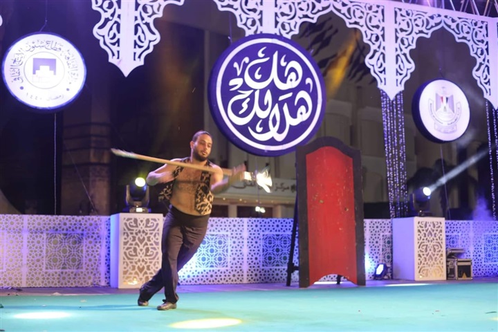 بالصور.. "هل هلالك" يجذب جمهور الشاشة الفضية.. و"القومية للفنون" تحيى ليلته الثالثة بالصور.. "هل هلالك" يجذب جمهور الشاشة الفضية.. و"القومية للفنون" تحيى ليلته الثالثة